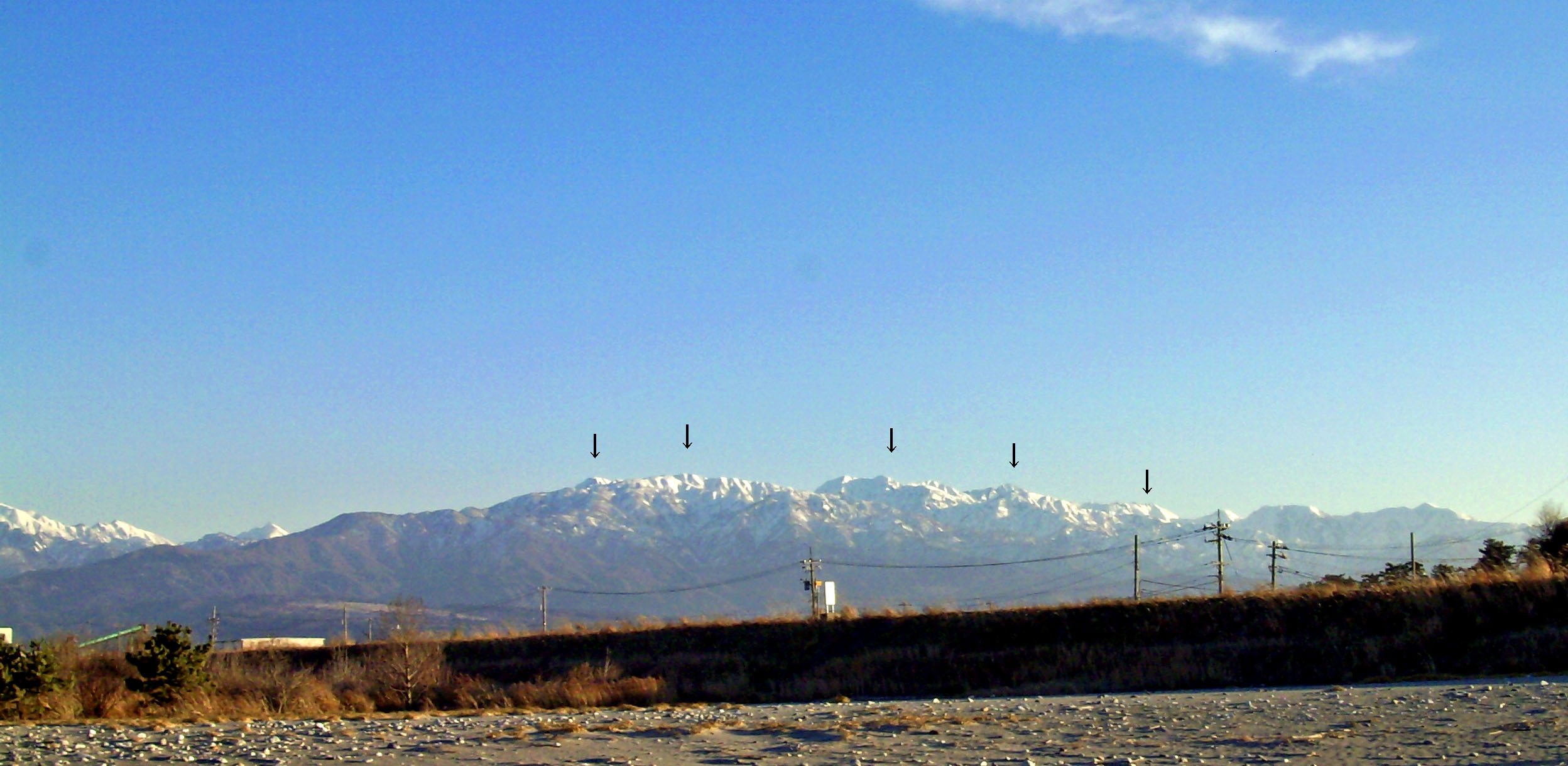 立山連峰から望む剱岳