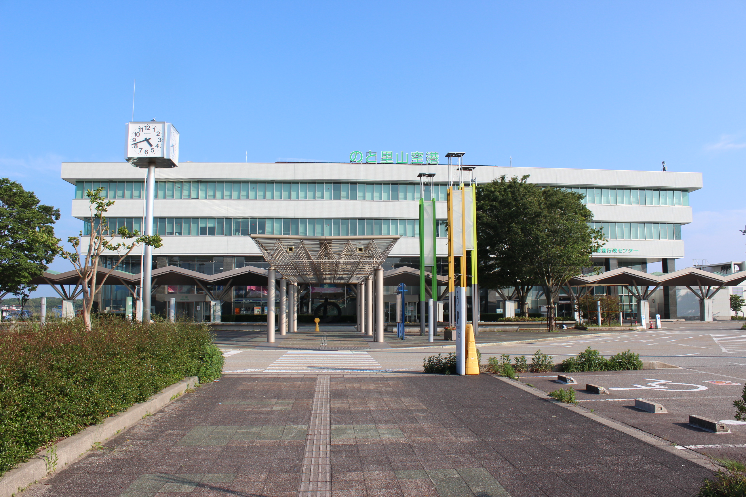 のと里山空港（能登空港）のターミナルビル