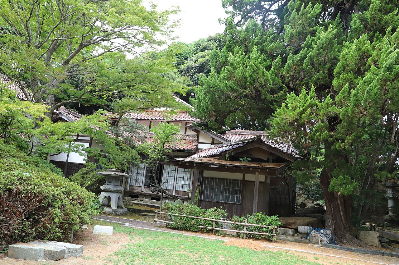 橋立の増田又右衛門邸宅と赤瓦の屋敷群