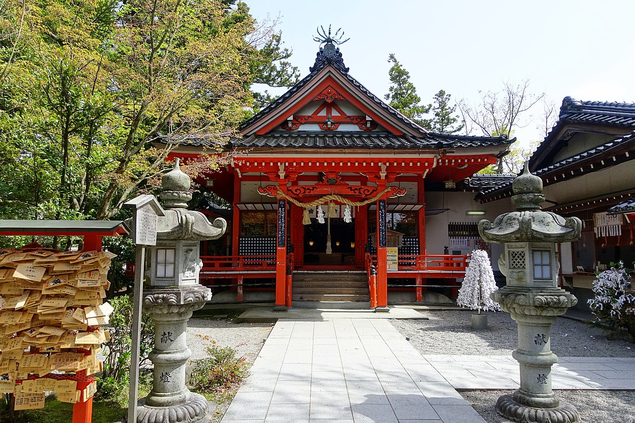 金沢神社の社殿