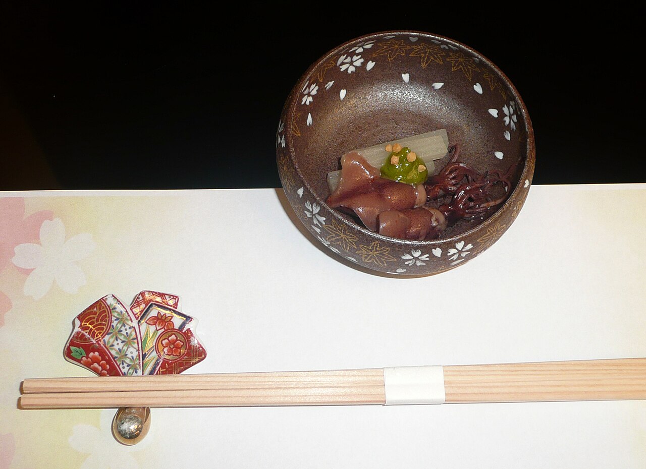 新鮮な能登のイカの刺身