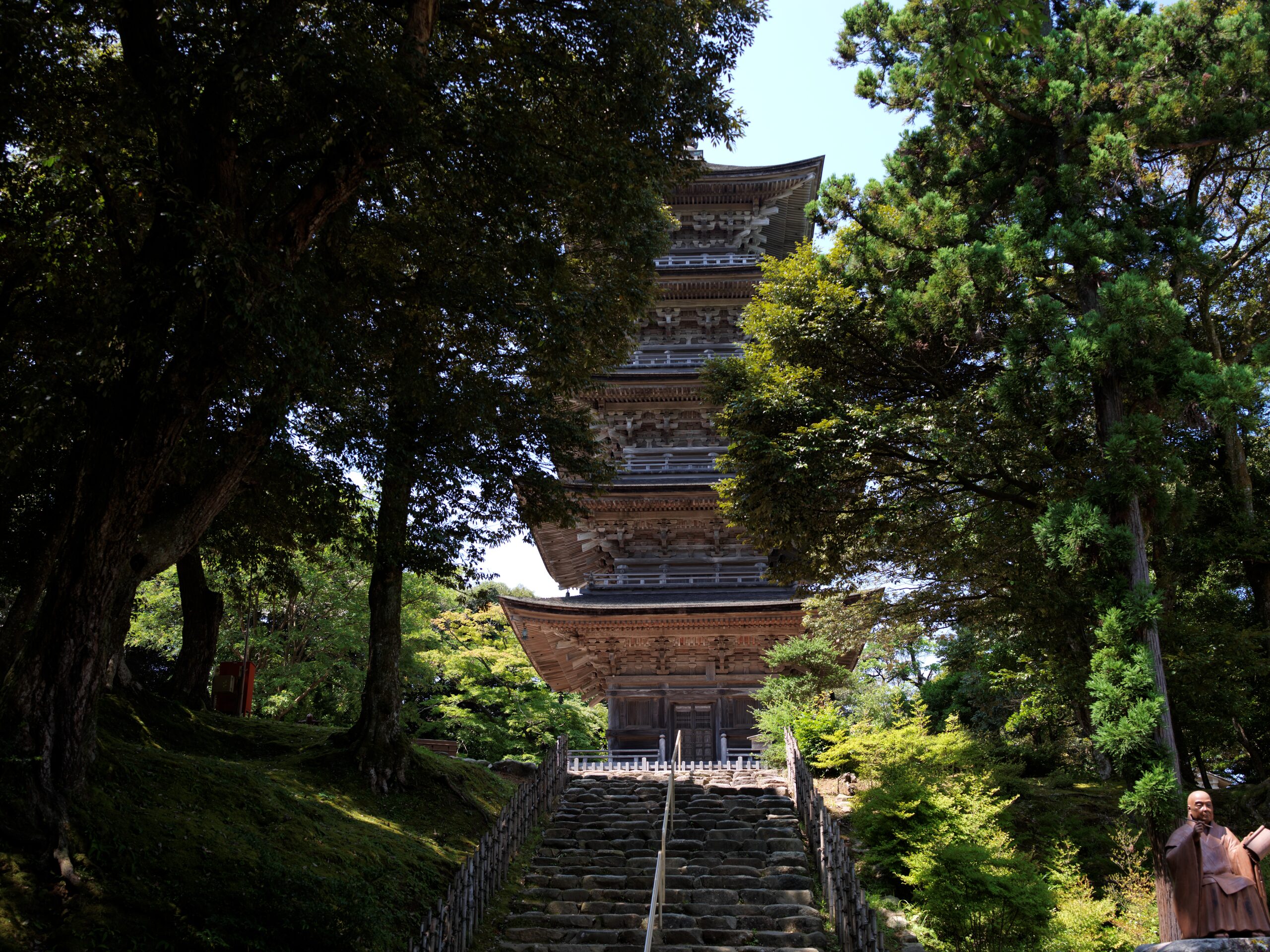 妙成寺の五重塔（重要文化財）