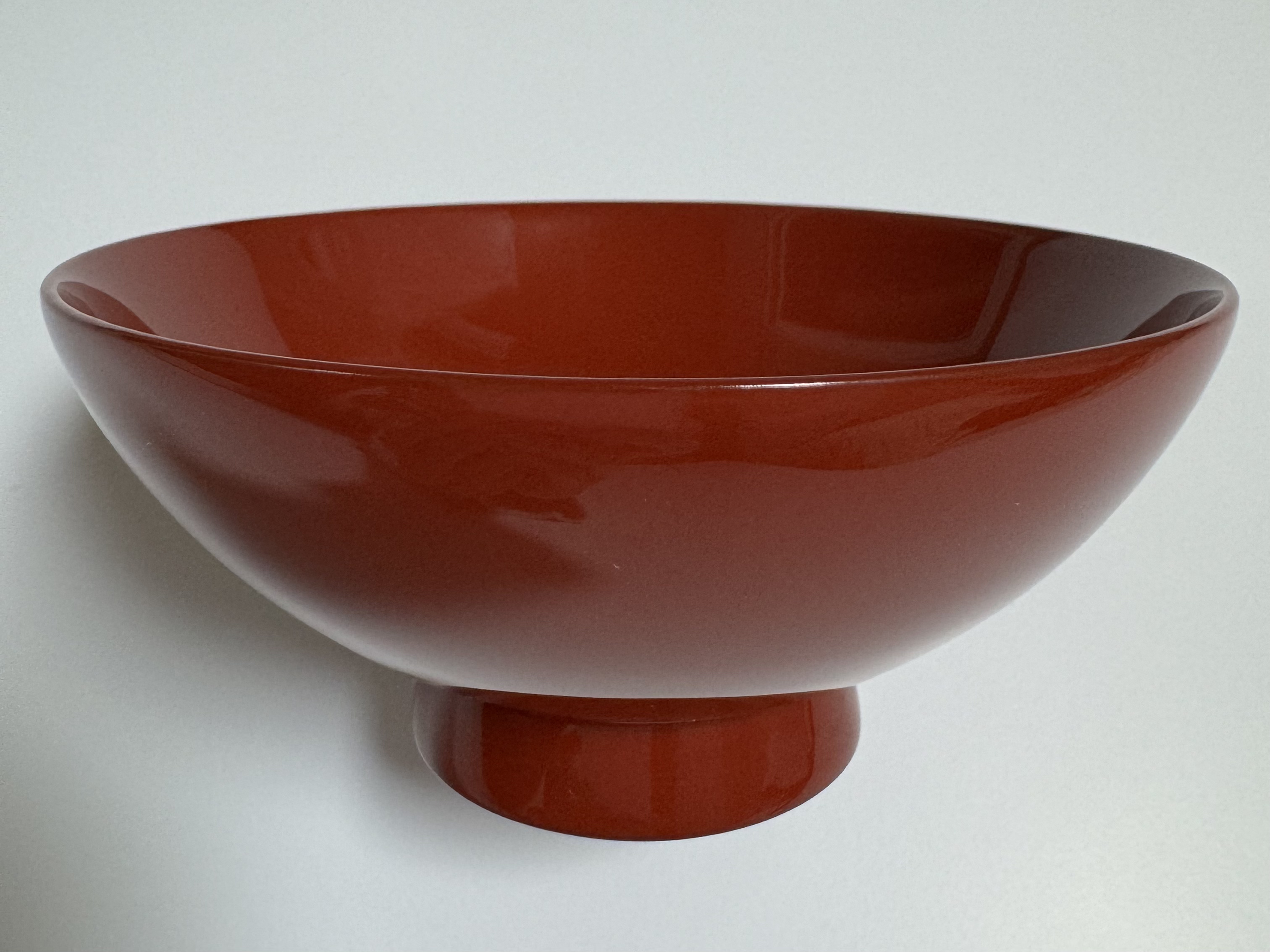 能登のお土産におすすめの輪島塗の赤い飯椀