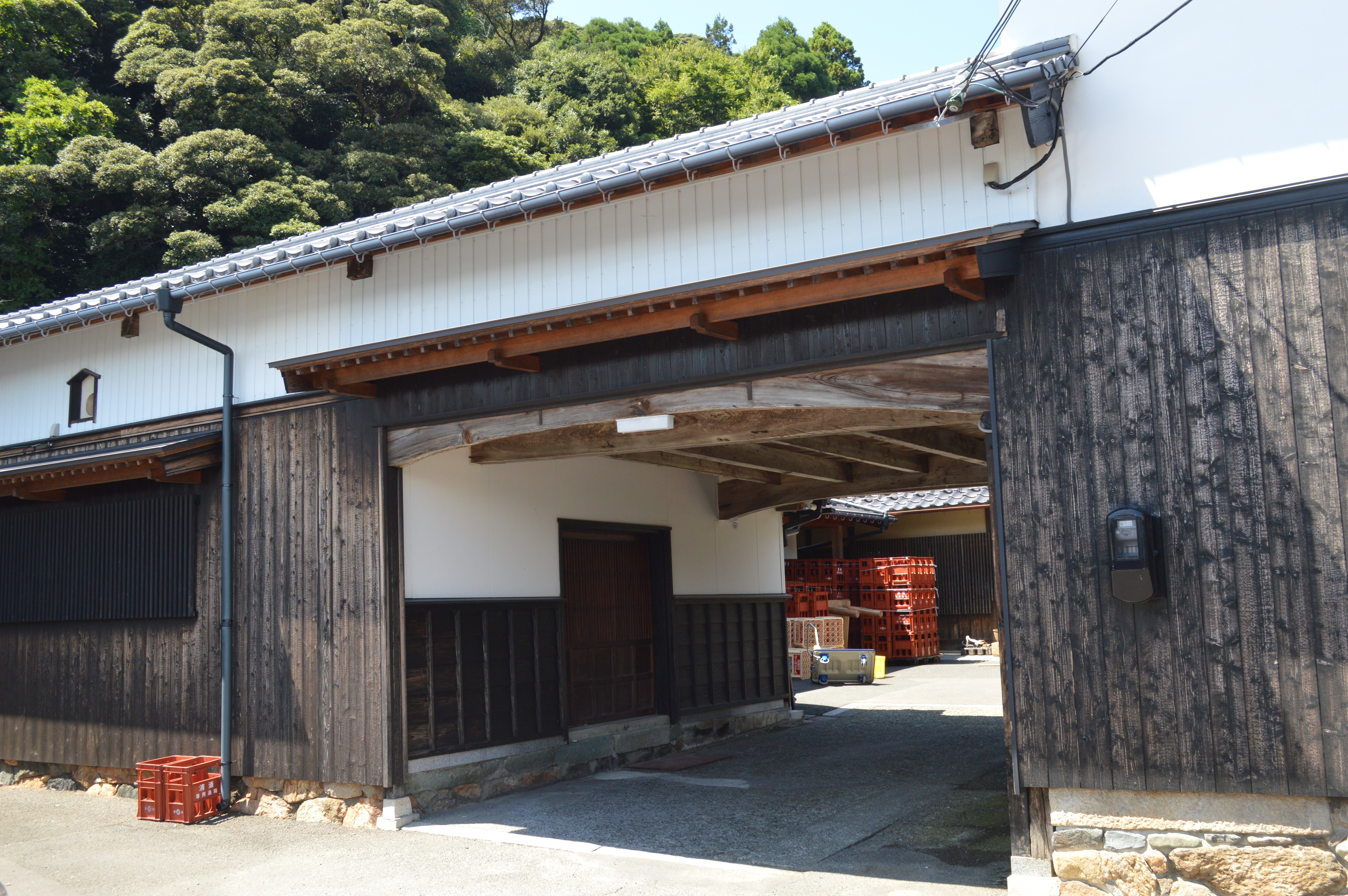 福井の酒蔵の内部と酒造りの道具