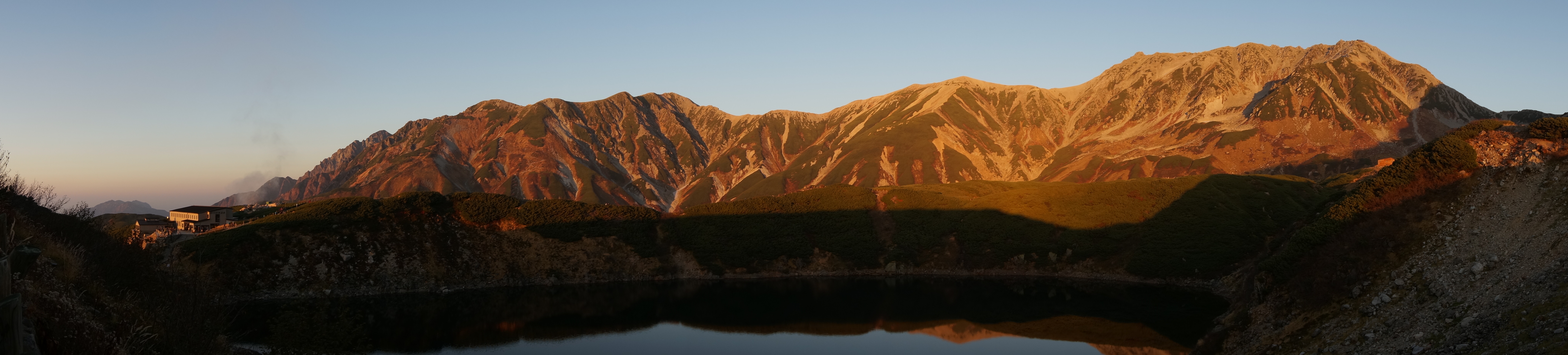 呉羽山から望む立山連峰パノラマ