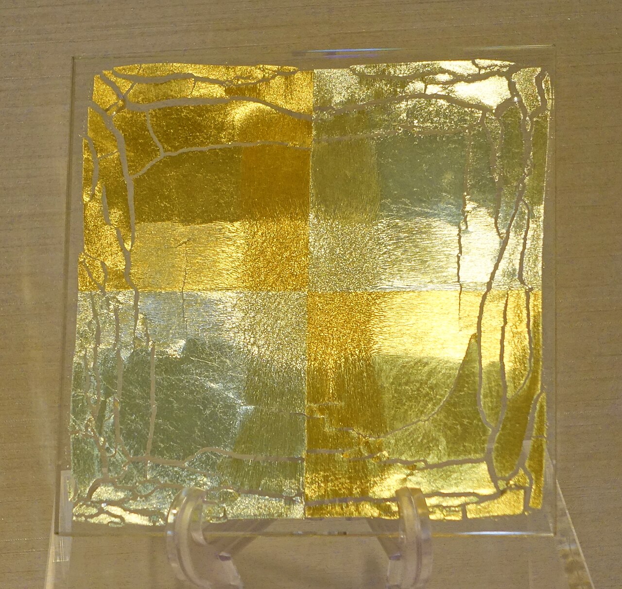 石川県立伝統産業工芸館に展示された金沢の工芸品