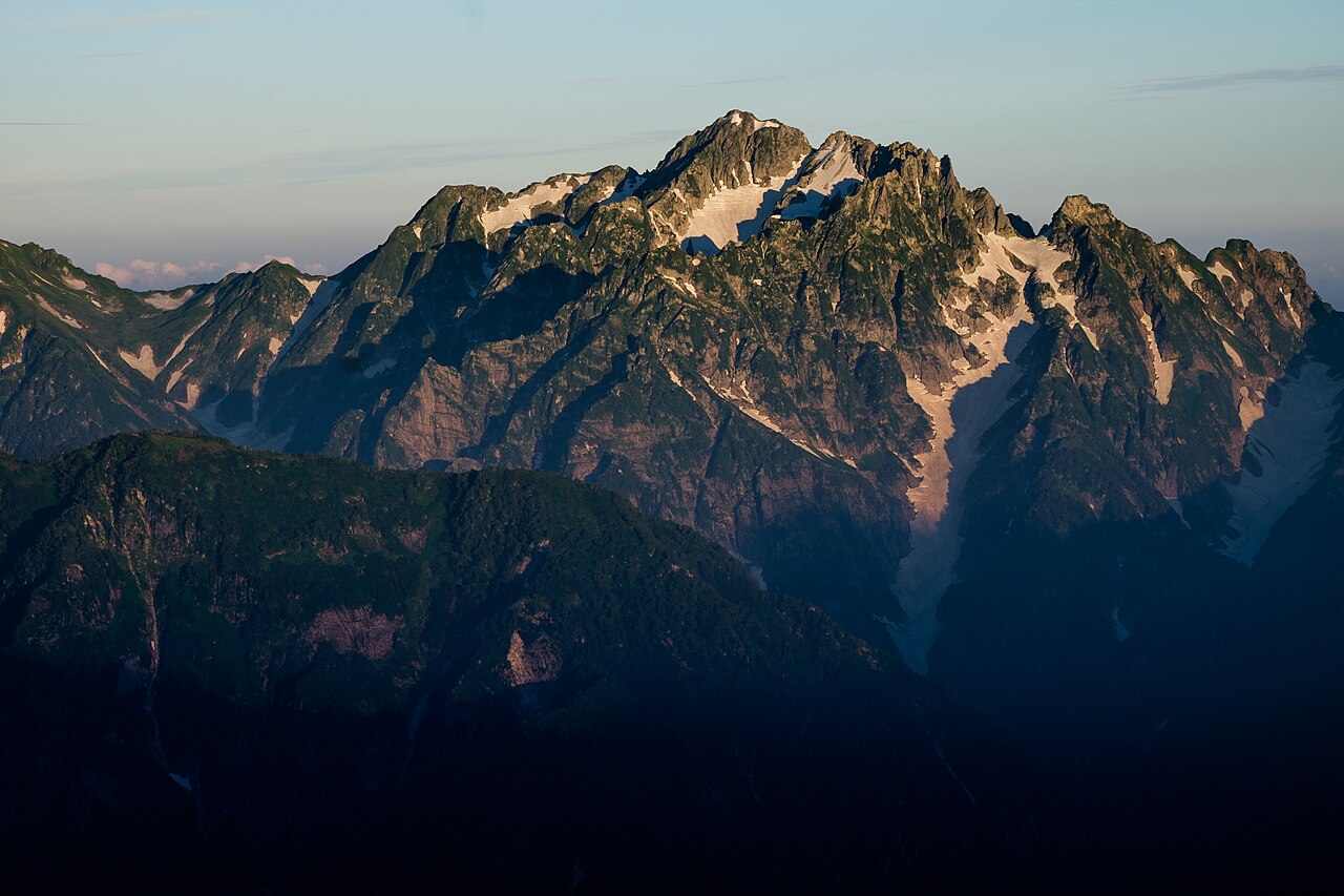 日本百名山・剱岳の険しい山容