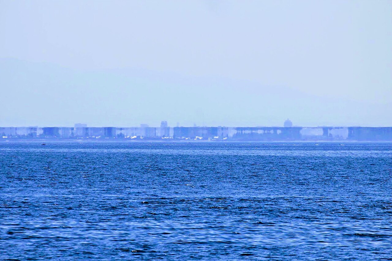 魚津市から観測された富山湾の春型蜃気楼