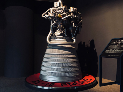 コスモアイル羽咋に展示されたRL-10ロケットエンジン