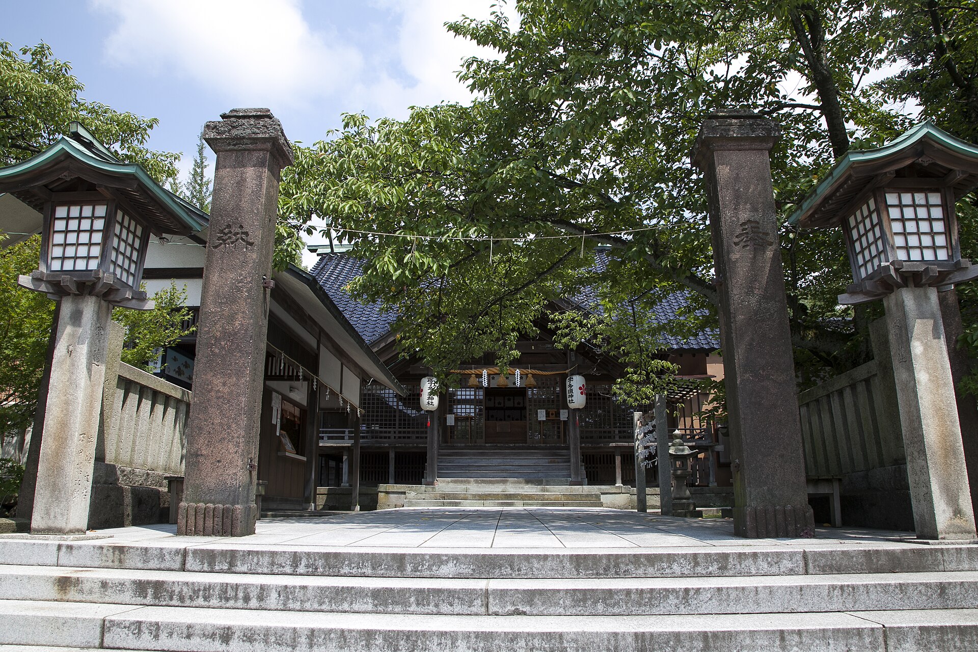 卯辰山山麓寺院群の街並みと宇多須神社周辺